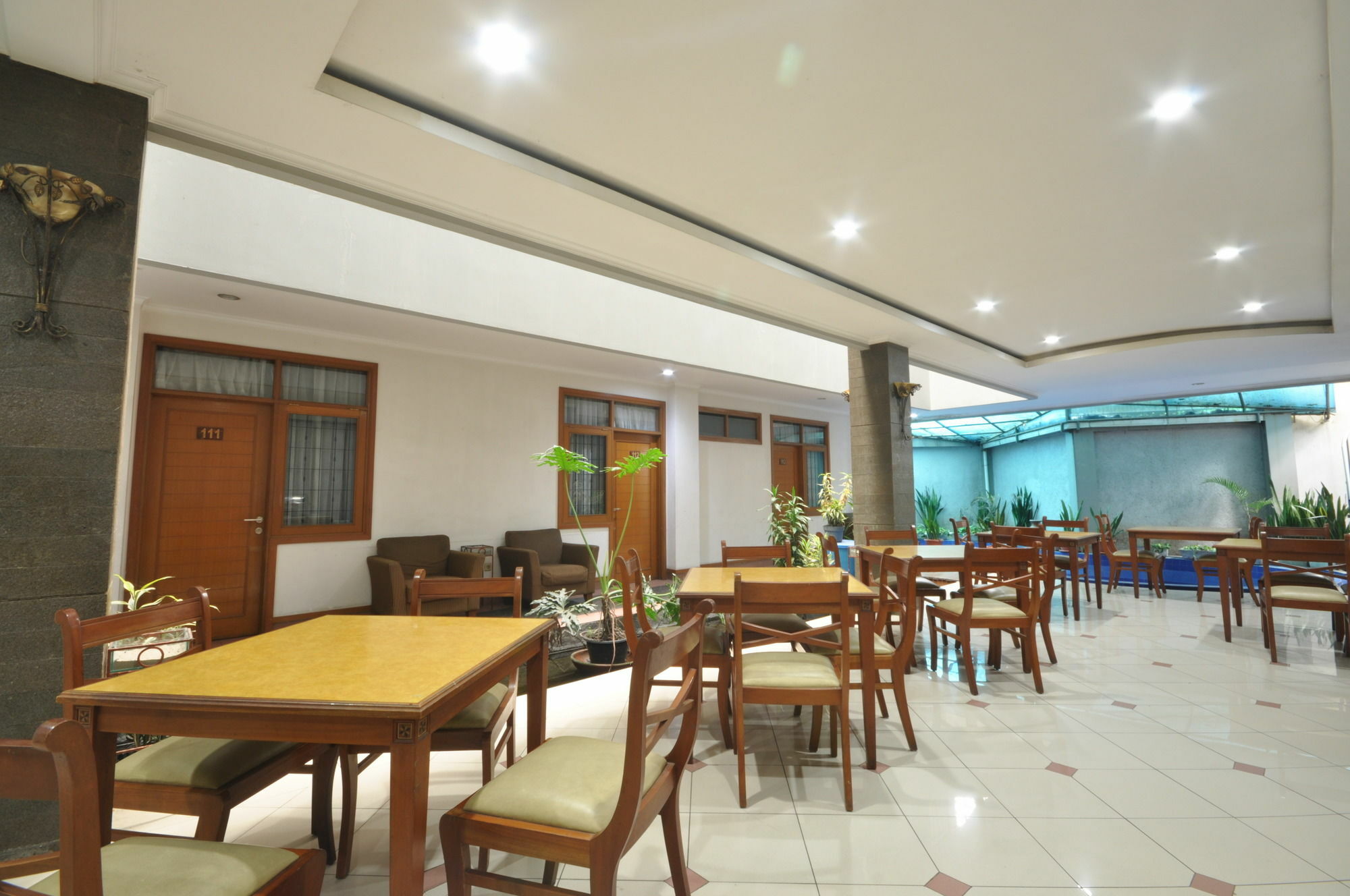 Hotel Caryota 3*